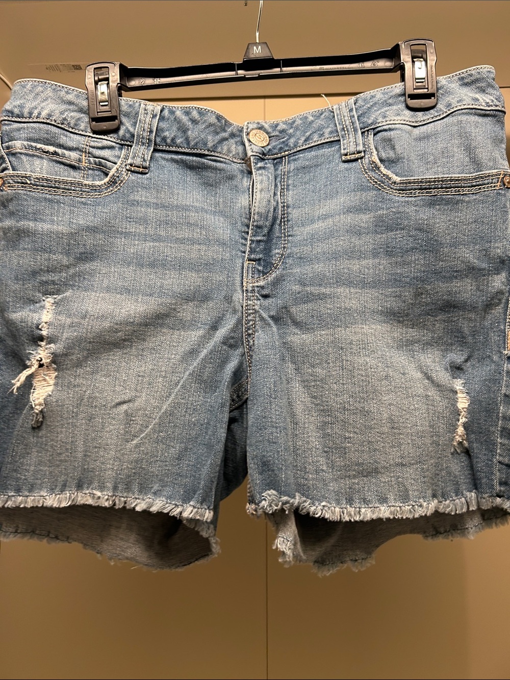 7 For All Mankind Distressed Denim Midi Shorts Size 14